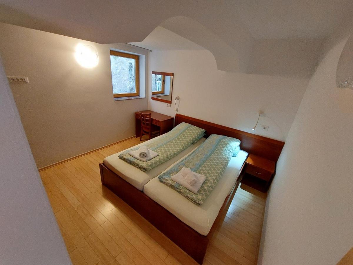Apartmaji Fizine Portoroz Exterior photo